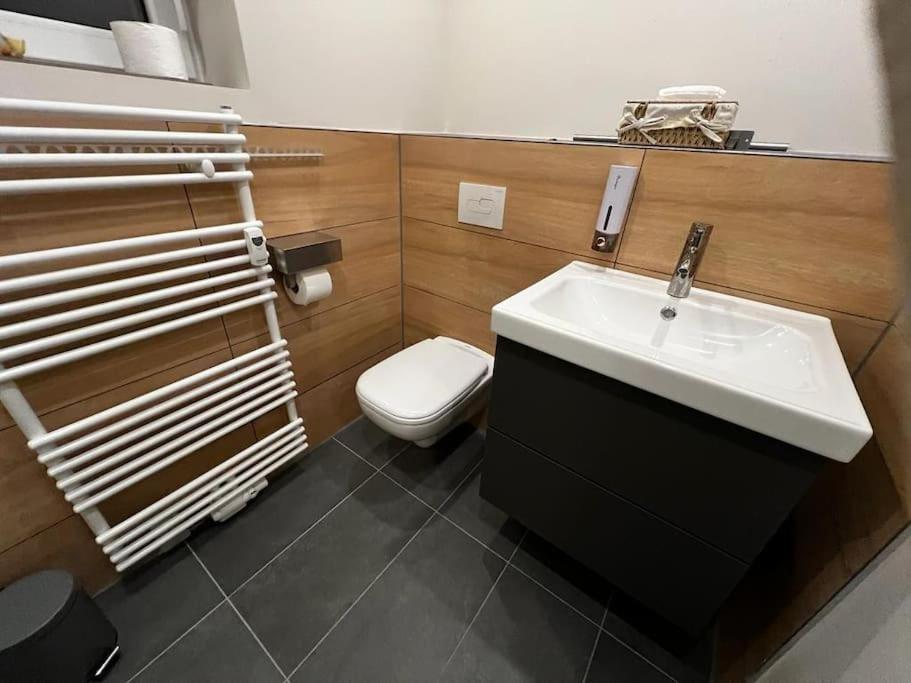 Апартаменти Boarding House Am Ahnepark Фелльмар Екстер'єр фото